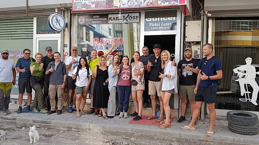 Ağrı'ya gelen Letonyalı turistlerden Karaköse Haber'e Ziyaret
