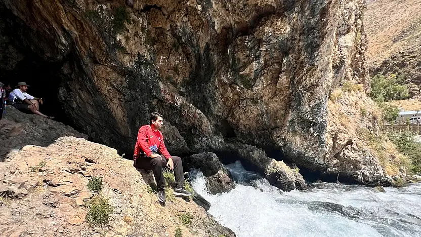Ağrılı doğaseverlerin bu haftaki rotası Bahçesaray oldu