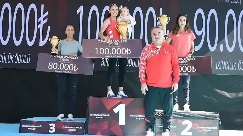 Ağrılı Fatma Demir Ankara'da zirveye koştu!