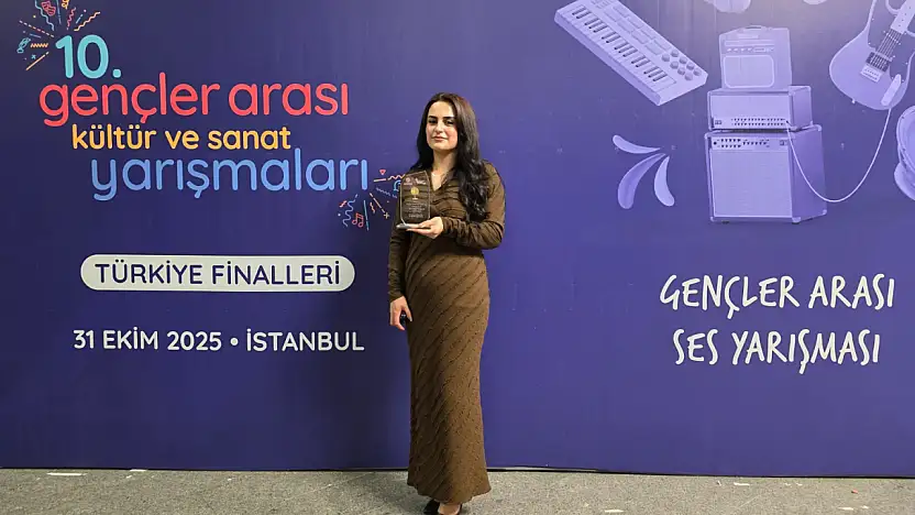 Ağrılı Lavin, Türkiye'nin en güzel sesi seçildi