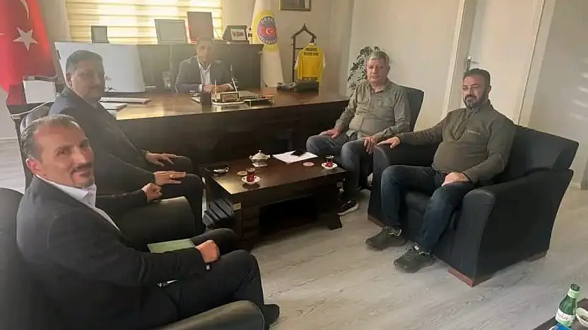 AİÇÜ Akademisyenlerinden Dedeli'ye Çıkarma: 'Geçmişten Günümüze Dedeli Tarihi' Konferansı İçin Görüşmeler Yapıldı