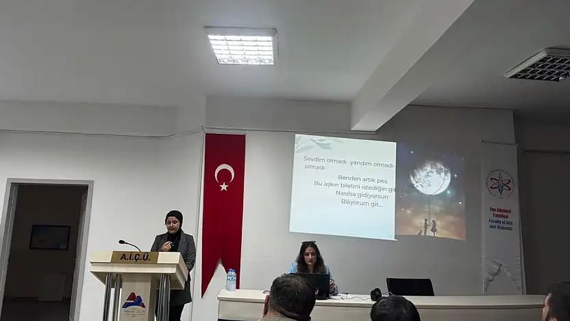 AİÇÜ Fen Edebiyat Fakültesi'nde şiir dinletisi ilgi gördü