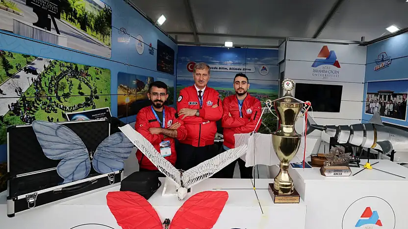 AİÇÜ öğrencileri TEKNOFEST'ten ödülle döndü