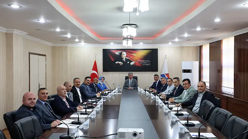 AİÇÜ yeni akademik yıl öncesi yol haritasını belirliyor