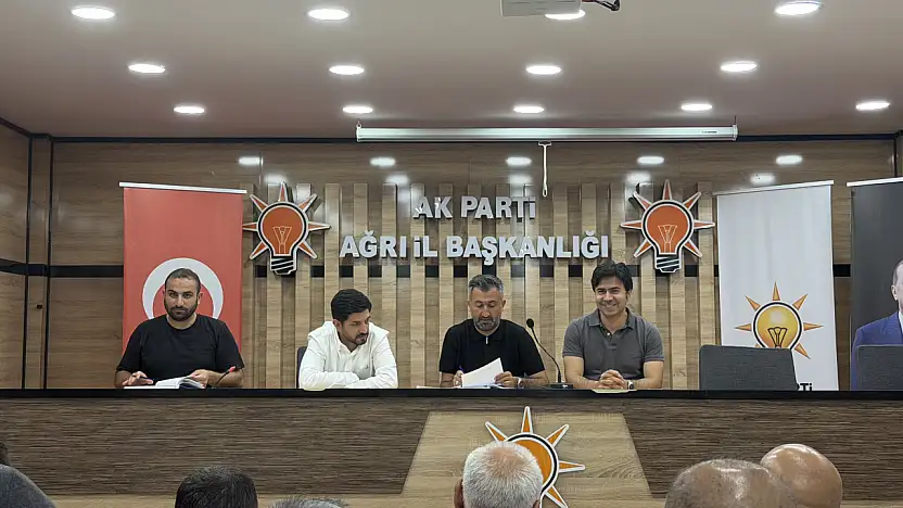 AK Parti Ağrı İl Teşkilatı haftalık yönetim kurulu toplantısını gerçekleştirdi