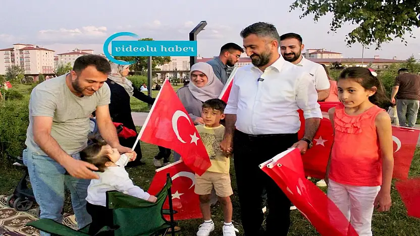 AK Parti Ağrı teşkilatından 'Terörsüz Türkiye' için bayraklı buluşma