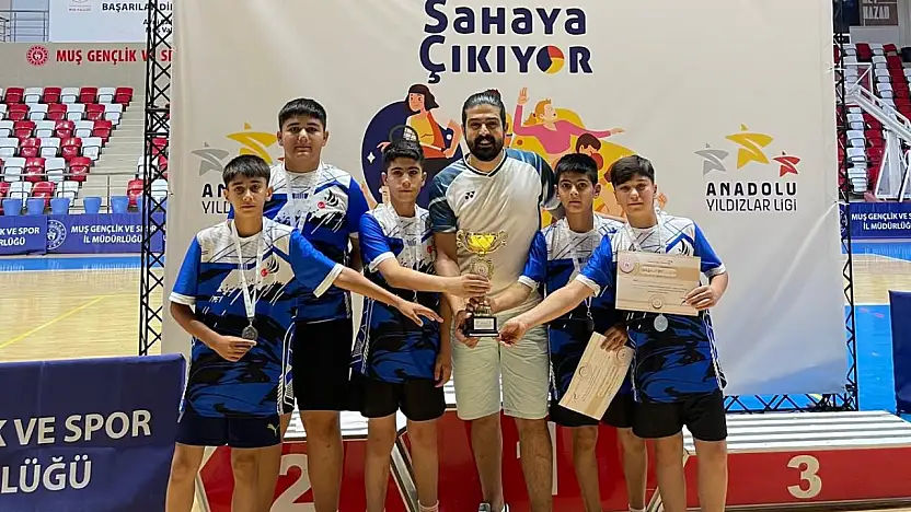 ANALİG badmintonda Ağrı rüzgarı esti!