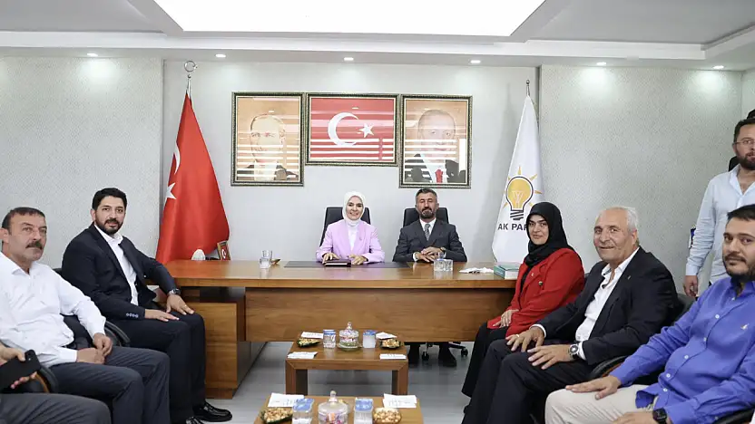 Bakan Göktaş AK Parti Ağrı İl Başkanlığını ziyaret etti