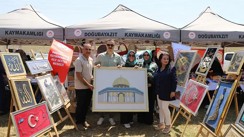 Balık Gölü Festivali'nde Doğubayazıt ADEM stantlarına yoğun ilgi