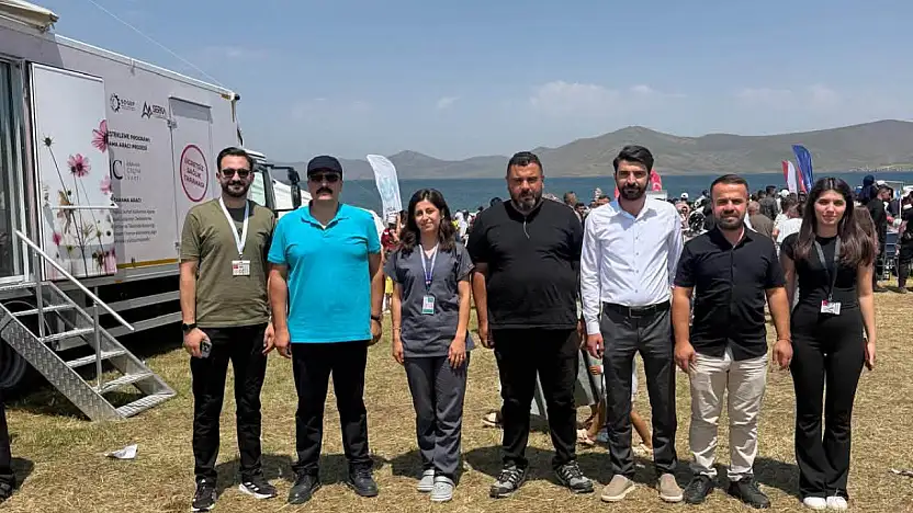 Balık Gölü Şenliği'nde Gezici Kanser Tarama Aracı vatandaşlarla buluştu