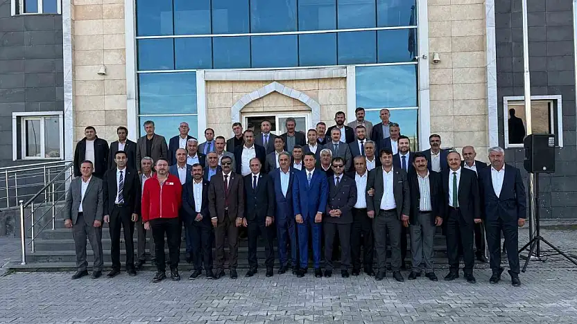 Başkan Durak'tan muhtarlara tatlı jest