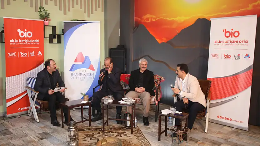 Bilim Kafe'de dengbejlik geleneği konuşuldu