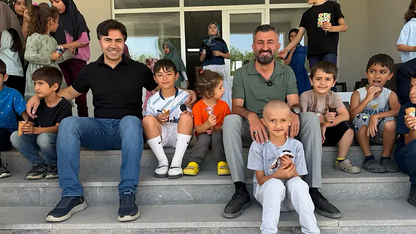 Bir öğrencinin mesajı yetti, İlhami Yıldız soluğu okulda aldı
