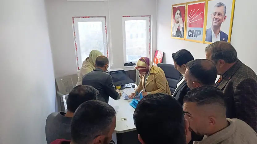CHP Ağrı il kongresinde 6 oy farkla sonuç: Yeni başkan belli oldu