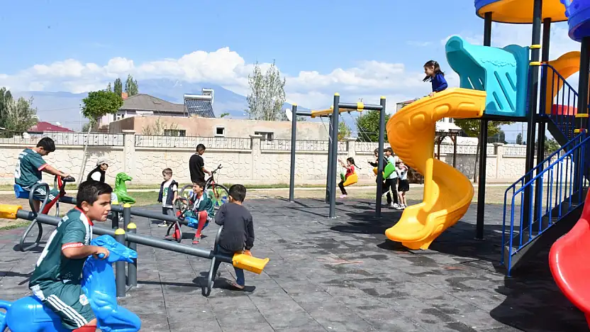 Defalarca tahrip edilen park baştan aşağı yenilendi