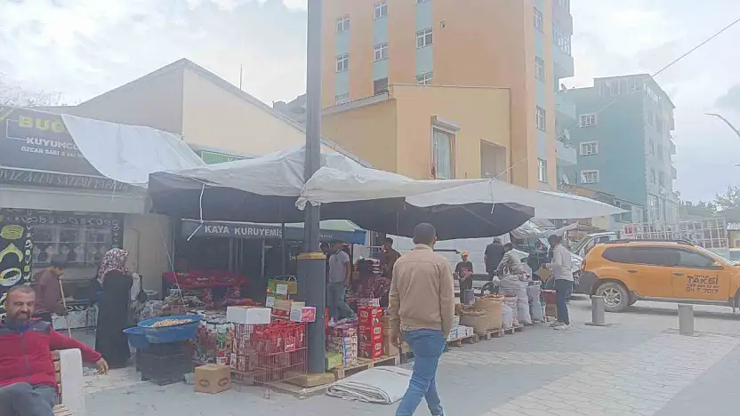 Diyadin'de bayram alışverişi coşkusu çarşıya taştı