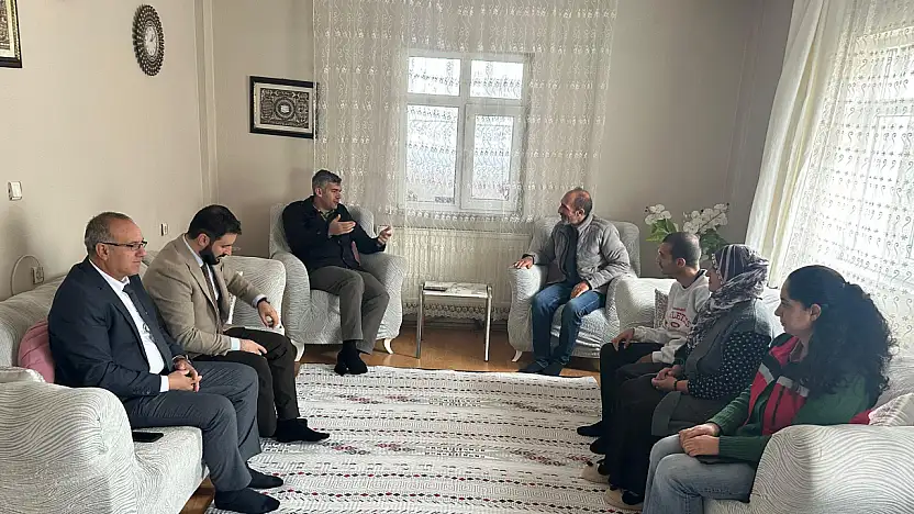 Diyadin Kaymakamı Korkusuz, Irmak ailesinin kapısını çaldı