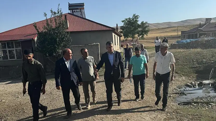 Diyadin köylerinde altyapı ve yol çalışmaları hızla ilerliyor