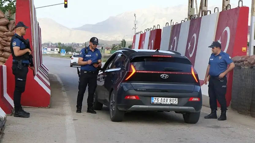 Doğubayazıt emniyet ekipleri bayram trafiğine hazır
