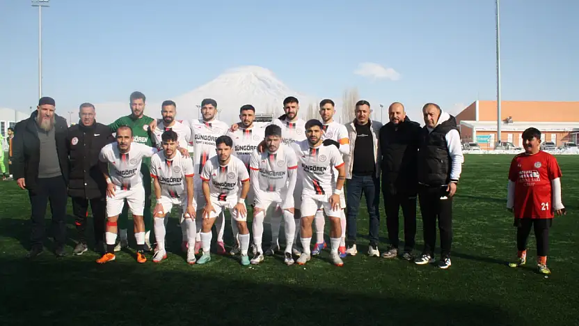 Doğubayazıt FK evinde fırtına gibi esti