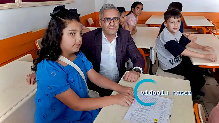 Doğubayazıt'ta 32 bin öğrenci karnesine kavuştu
