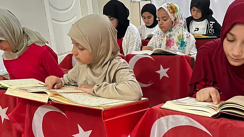 Doğubayazıt'ta ADEM öğrencileri 15 Temmuz ruhunu yaşattı