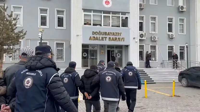Doğubayazıt'ta eş zamanlı baskın 5 şüpheli hakkında işlem!