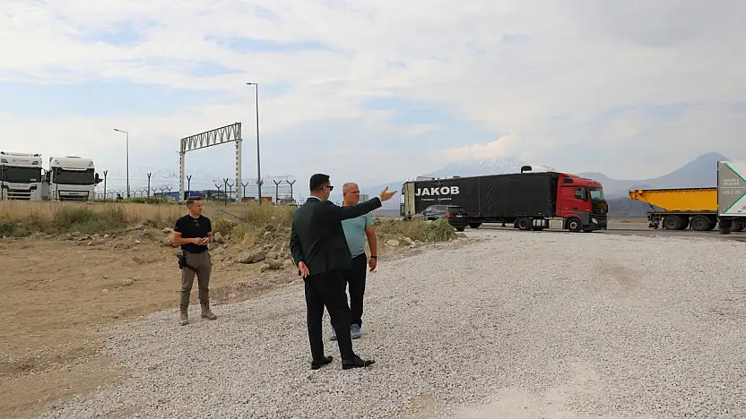 Doğubayazıt'ta ilave TIR parkı için çalışmalar sürüyor