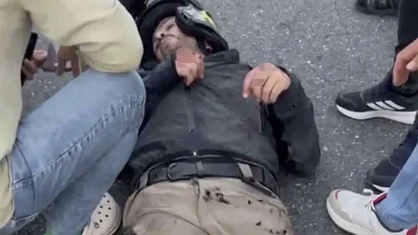 Doğubayazıt yolunda feci motosiklet kazası: 2 genç ağır yaralandı