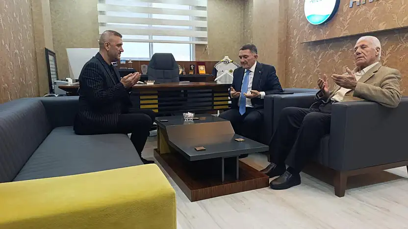 Ekrem Çelebi'den Ahmet Genç'e başsağlığı ziyareti
