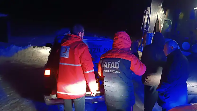 Eleşkirt'in Türkeli Köyü'nde çığ paniği