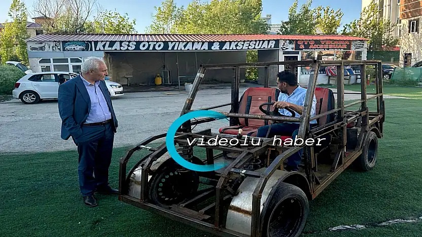 Eleşkirtli esnaf kendi imkânlarıyla araç yaptı, başkanla ilçe turu attı