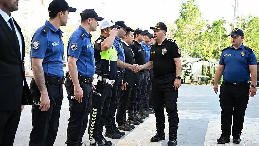 Emniyet Müdürü Önder Doğubayazıt Emniyet Müdürlüğü'nü ziyaret etti