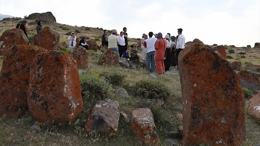 Genç araştırmacılar Ağrı Dağı eteklerinde konargöçer yaşamı sahada inceledi