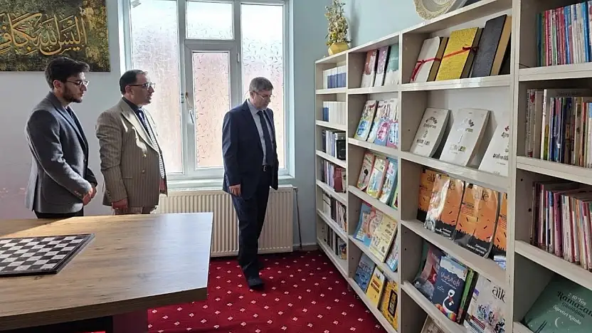 Gençlik Merkezinde Samimi Ziyaret: Diyanet Başmüfettişi Fındık Doğubayazıt'ta