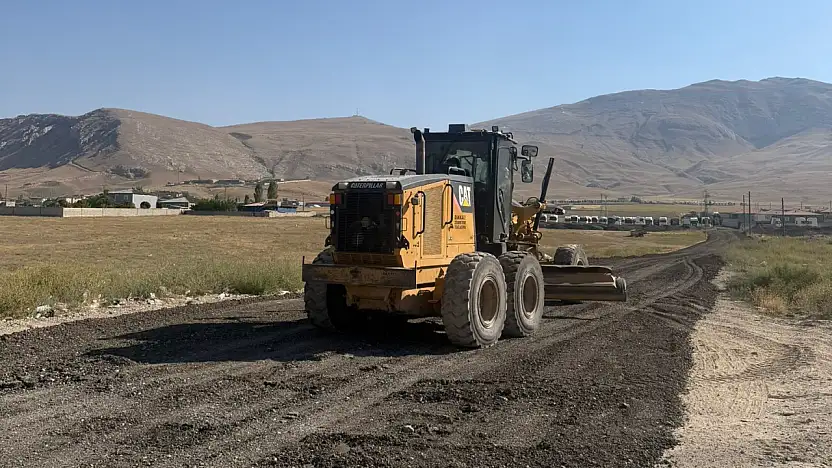 Gürbulak Köyü'nün sorunlarını muhtar devlet-millet iş birliği ile çözüyor