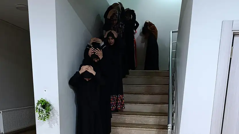 Hafızlık öğrencileri deprem alarmıyla harekete geçti!