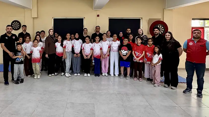 Hamur'da 15 Temmuz anısına spor turnuvaları düzenlendi
