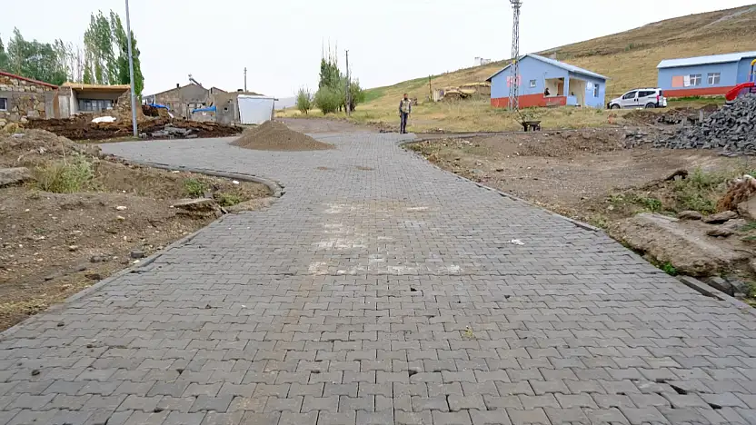 Heybeliyurt köyünde yollar baştan sona yenilendi