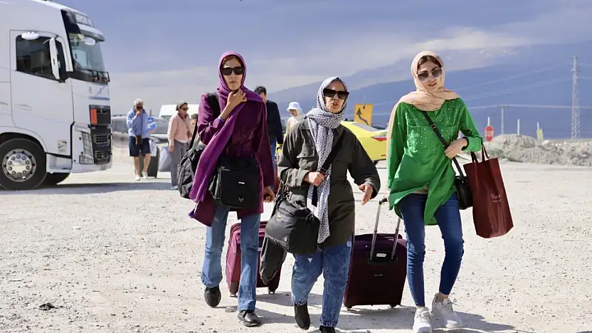 İranlılar Ağrı'dan ülkelerine dönüyorlar! Kimse bunu beklemiyordu