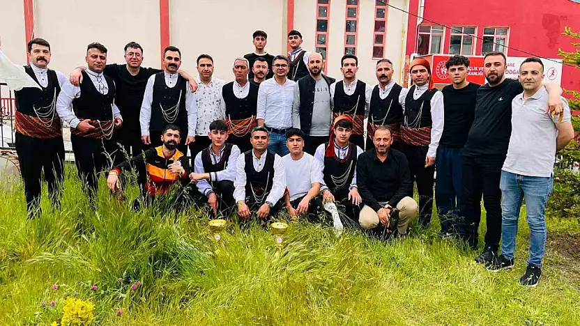 Karaköse sanat kulübünün gençleri fırtına gibi esti zirve Ağrı'nın oldu!