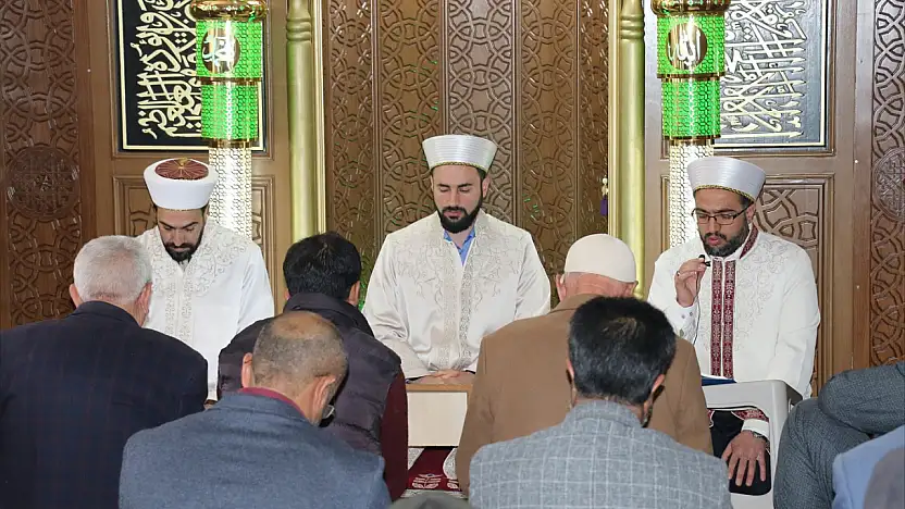 Kargo uçağı kazasında şehit olan askerler Diyadin'de anıldı