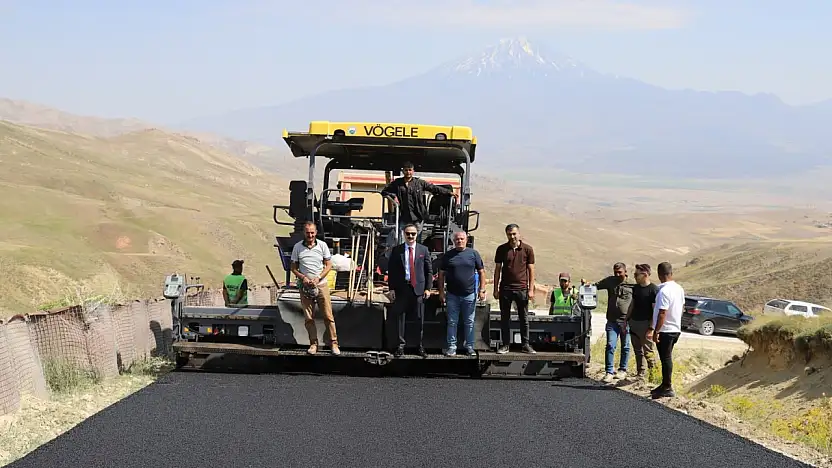 Kaymakam Ayvat Hudut Karakolu yolundaki çalışmaları yerinde inceledi