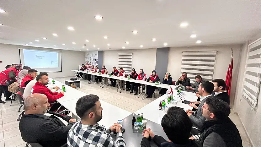 Kızılay, Ağrı'daki yardım çalışmalarını masaya yatırdı