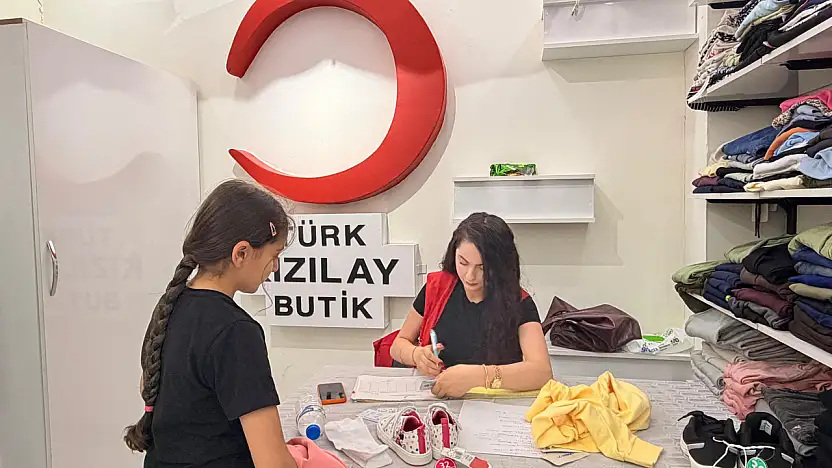 Kızılay Butiği'nden ihtiyaç sahibi ailelere destek eli