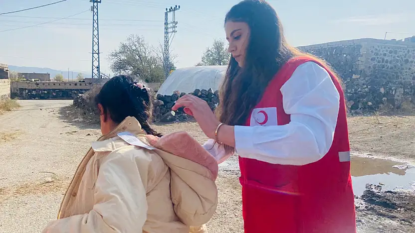 Kızılay'dan Topçatan Köyü'ne sıcak dokunuş