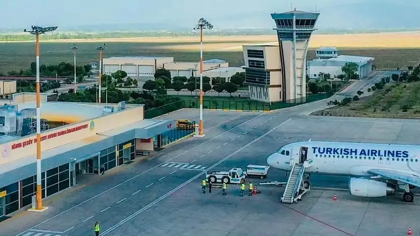 Komşu, dünyaya açılıyor