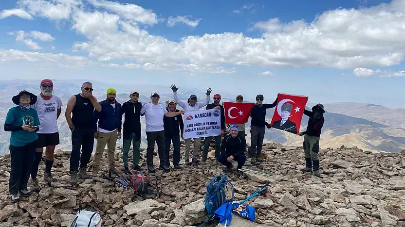Kösedağ tırmanışıyla Eleşkirt'in doğal güzellikleri öne çıktı