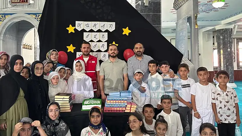 Kur'an sevgisi Ağrı Merkez Camii'ni doldurdu