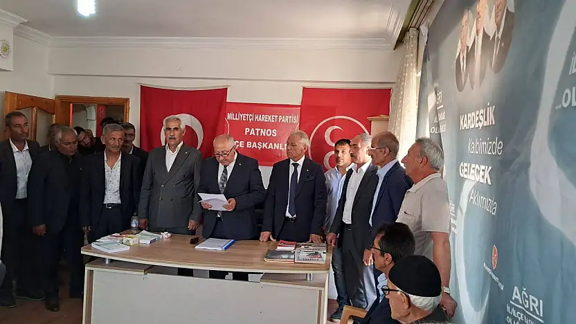 MHP Patnos İlçe Kongresi'nde Şahin Yaman yeniden başkan seçildi